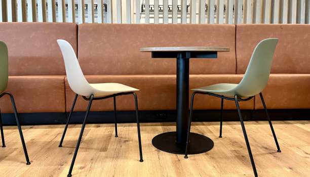 Kantine Middelbare School – Kantine Inrichting – Inrichting Kantine – Ross Tucker Projectinterieur (2)