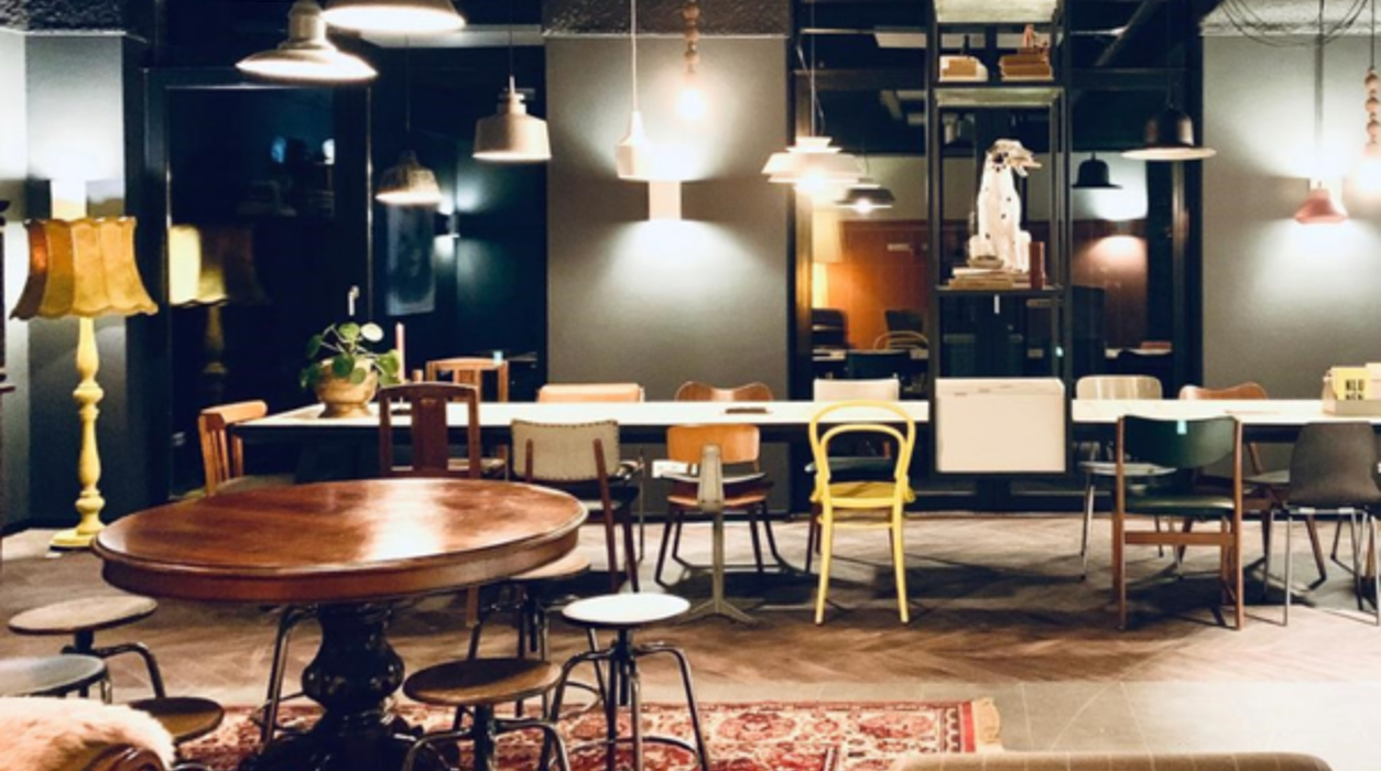 Common Room Inrichten – Common Room Inrichting – Inrichting Common Room Common Room Interieur – Ross Tucker Projectinterieur (5)